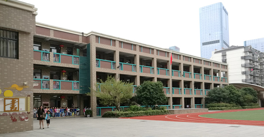 南京五老村小學家長接送安保管理系統(tǒng)案例。